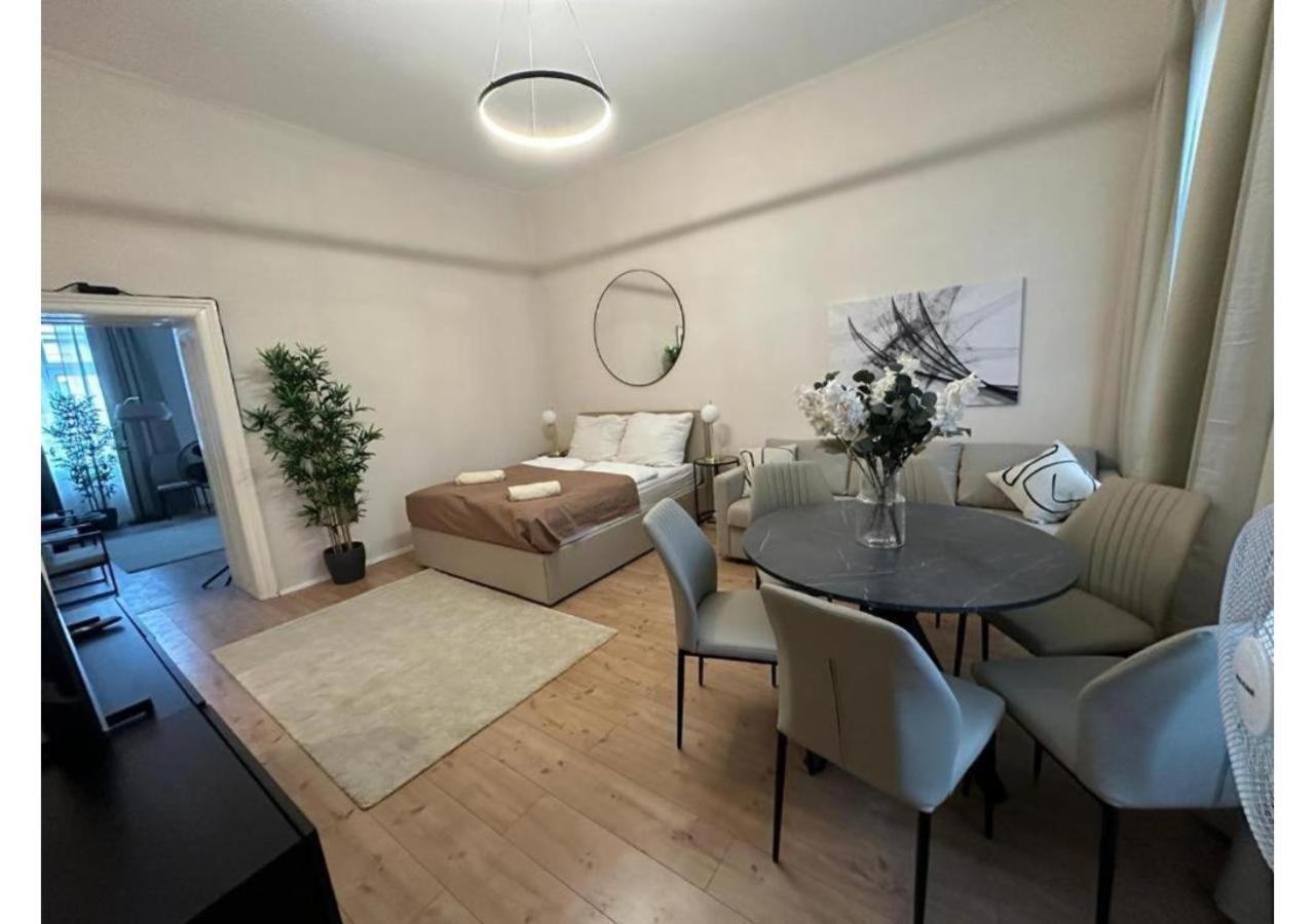 Spacious Apartment, 3 Min To U6 Metro Вена Экстерьер фото