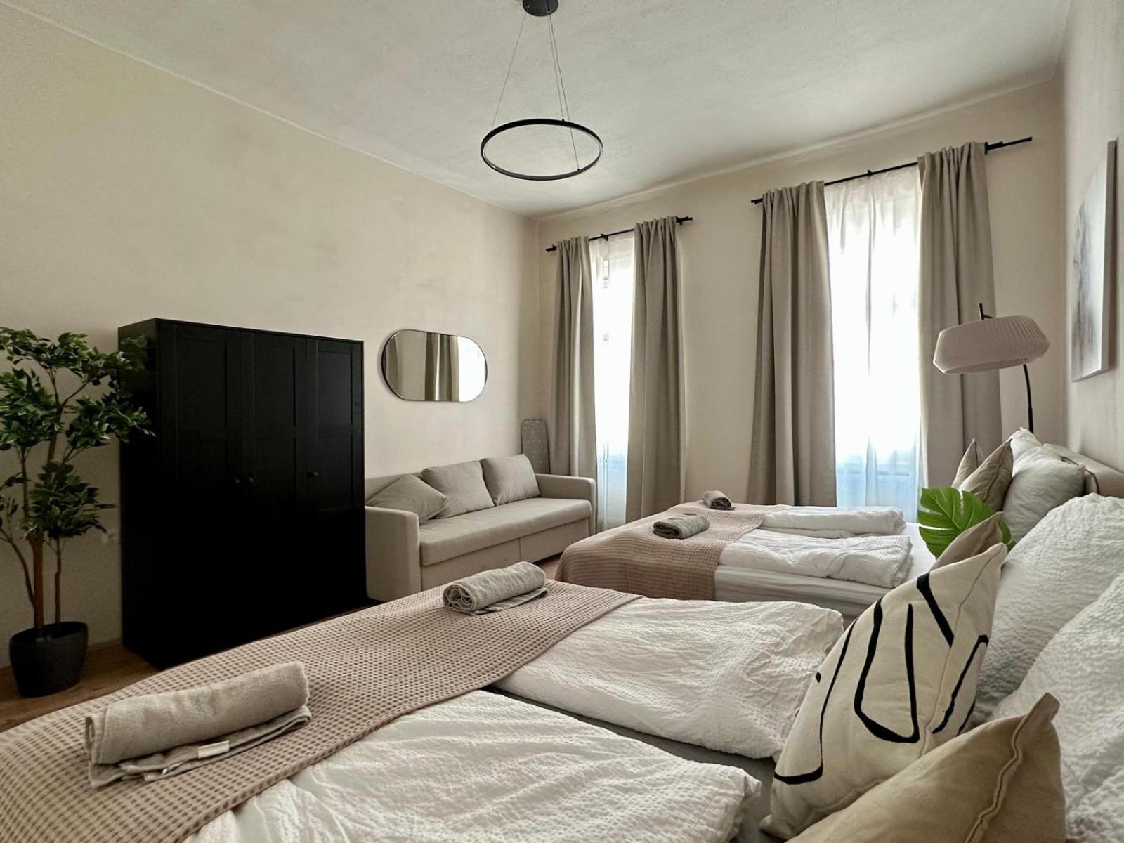 Spacious Apartment, 3 Min To U6 Metro Вена Экстерьер фото