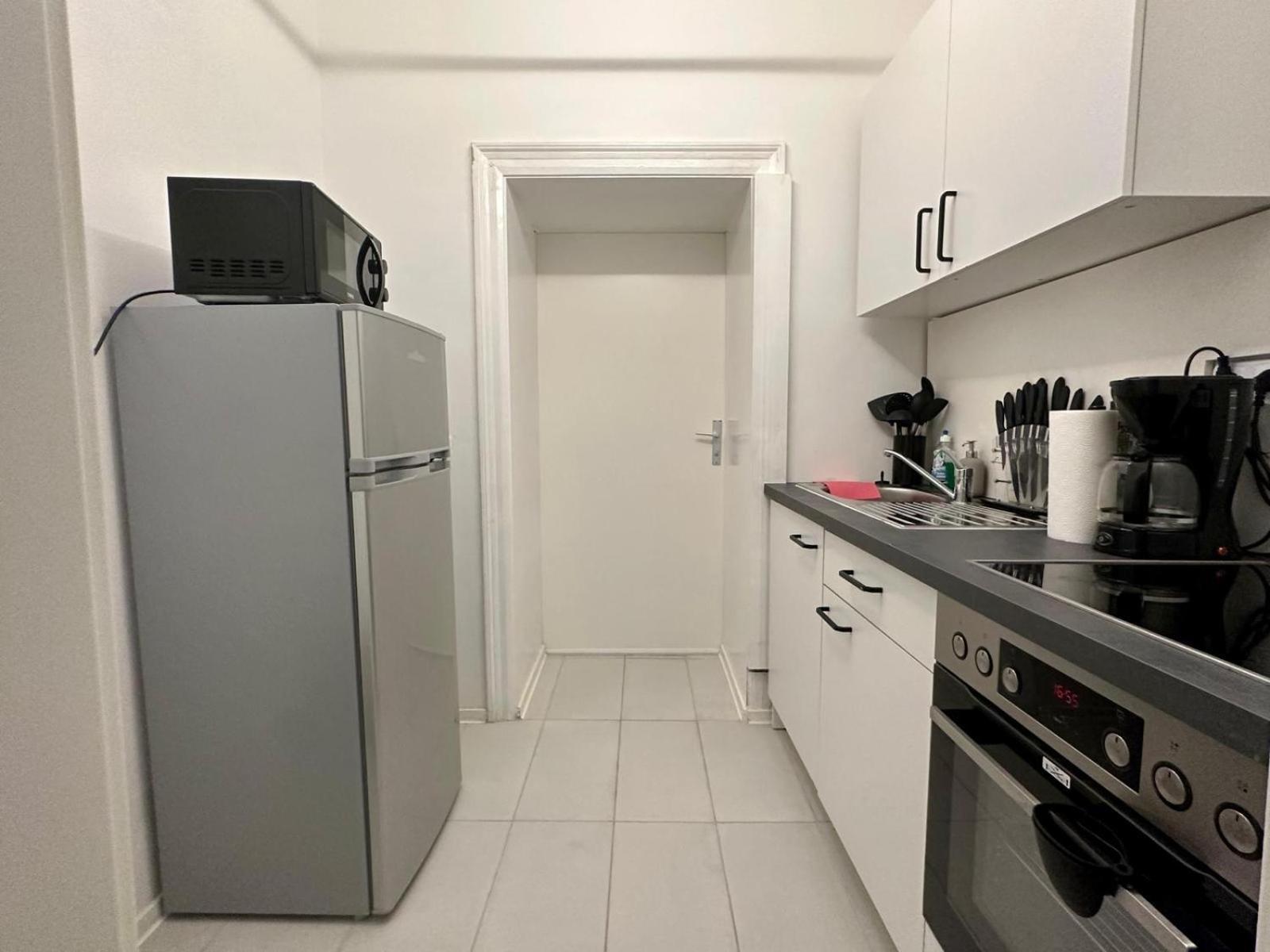Spacious Apartment, 3 Min To U6 Metro Вена Экстерьер фото