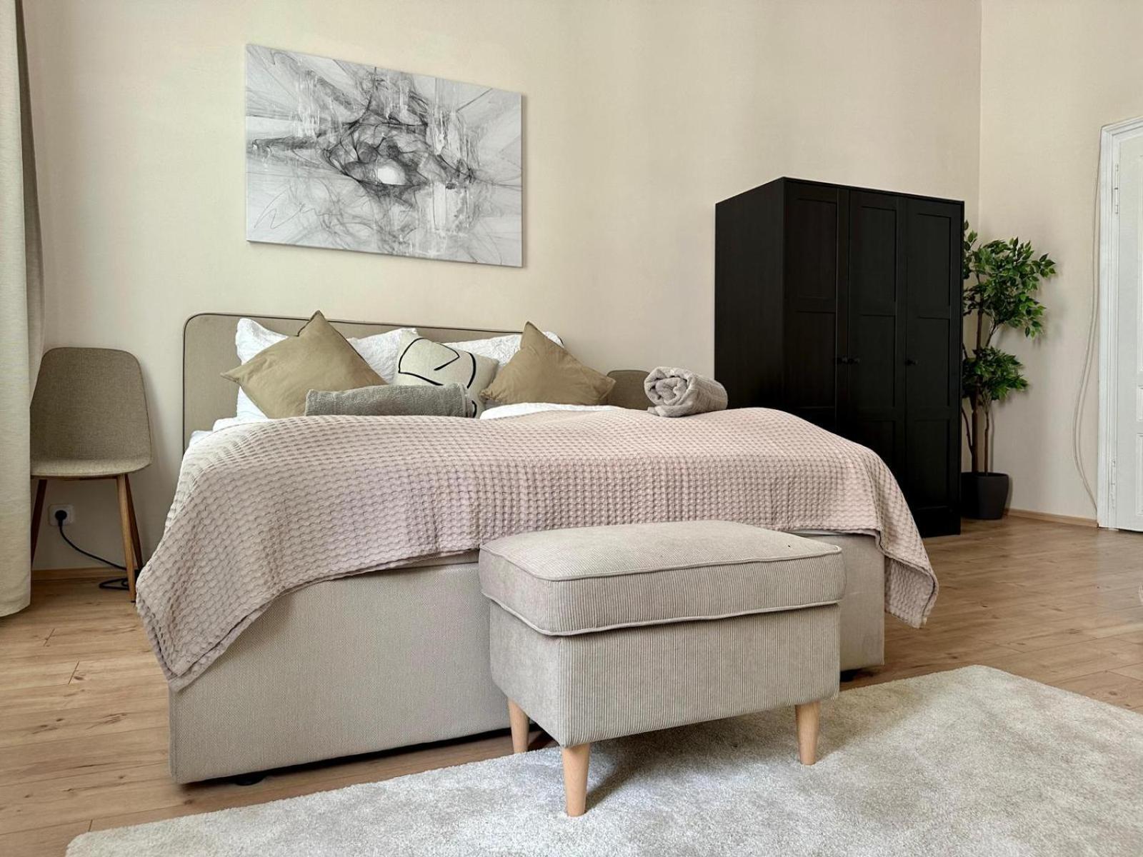 Spacious Apartment, 3 Min To U6 Metro Вена Экстерьер фото