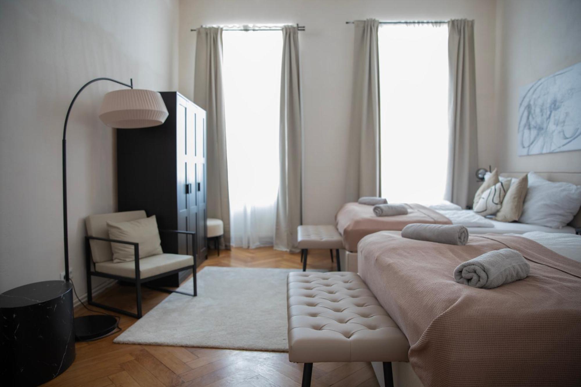 Spacious Apartment, 3 Min To U6 Metro Вена Экстерьер фото